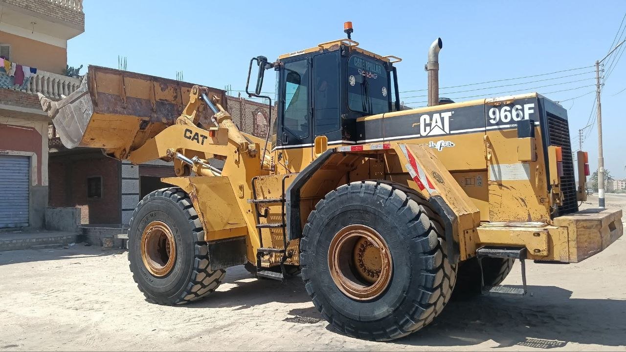 Caterpillar loader for sale in Egypt, Caterpillar 966f model 1997 located in Giza, the best site for selling heavy equipment in Egypt.