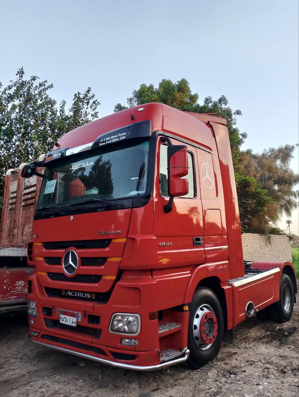 Mercedes truck for sale in Egypt, Mercedes 1844 model 2016 located in Alexandria, the best site for selling heavy equipment in Egypt.