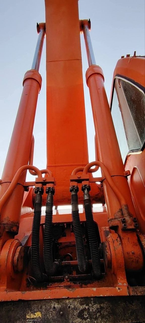 حفار دوسان للبيع في مصر، دوسان 300 موديل 2017 تواجد القاهرة، افضل موقع لبيع المعدات الثقيلة في مصر