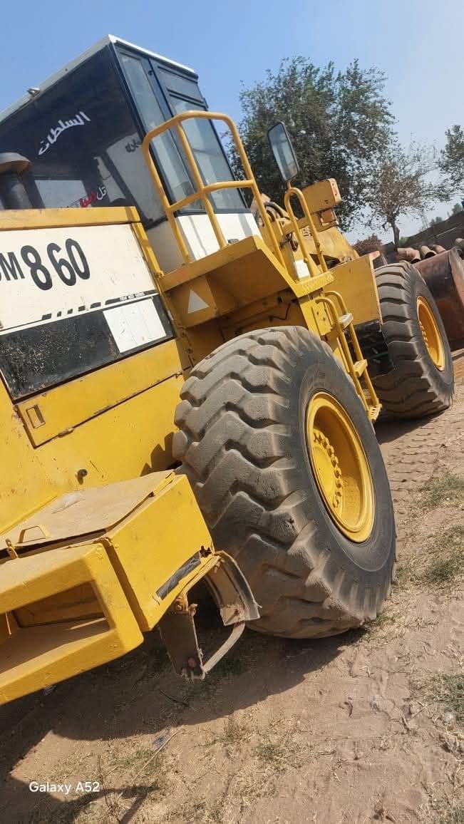 TCM loader for sale in Egypt, TCM 860 model 2000 located in Cairo, the best site for selling heavy equipment in Egypt.