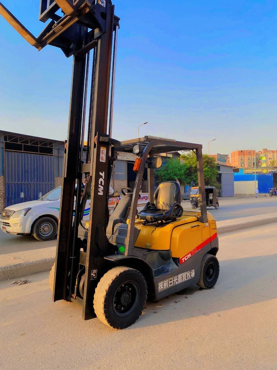 Clark TCM for sale in Egypt, TCM 110 model 2006 located in Cairo, the best site for selling heavy equipment in Egypt.