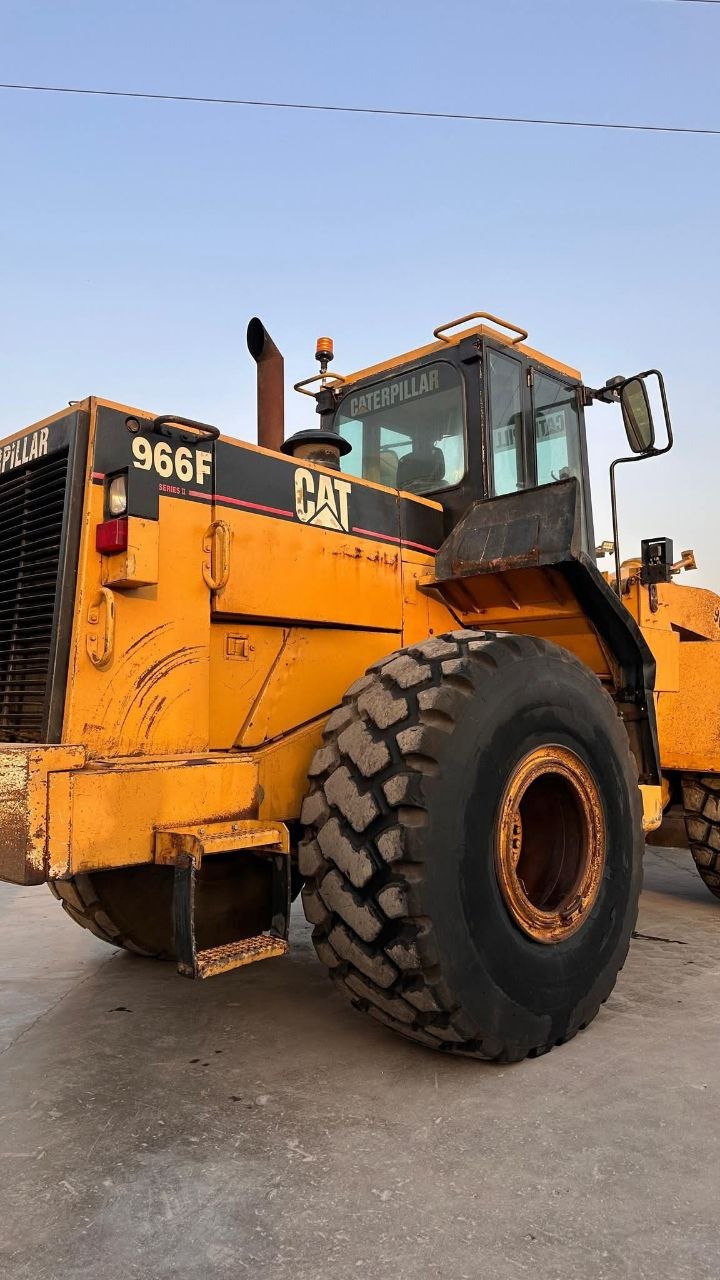 Caterpillar loader for sale in Egypt, Caterpillar 966F model 1998 located in Cairo, the best site for selling heavy equipment in Egypt.