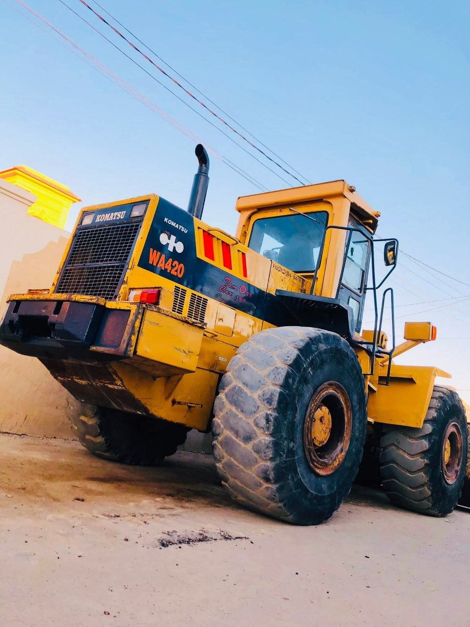لودر كوماتسو للبيع في مصر، كوماتسو 420 موديل 1989  تواجد اسكندرية، افضل موقع لبيع المعدات الثقيلة في مصر