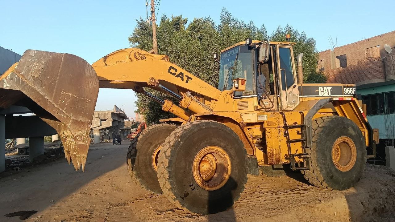 لودر كاتربيلر للبيع في مصر، كاتربيلر 70Fموديل 1997 تواجد القاهرة، افضل موقع لبيع المعدات الثقيلة في مصر
