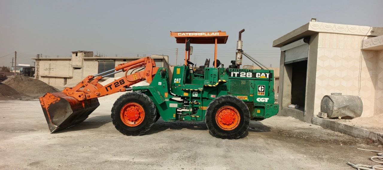 Caterpillar loader for sale in Egypt, Caterpillar IT28 model 1985 located in Mansoura, the best site for selling heavy equipment in Egypt