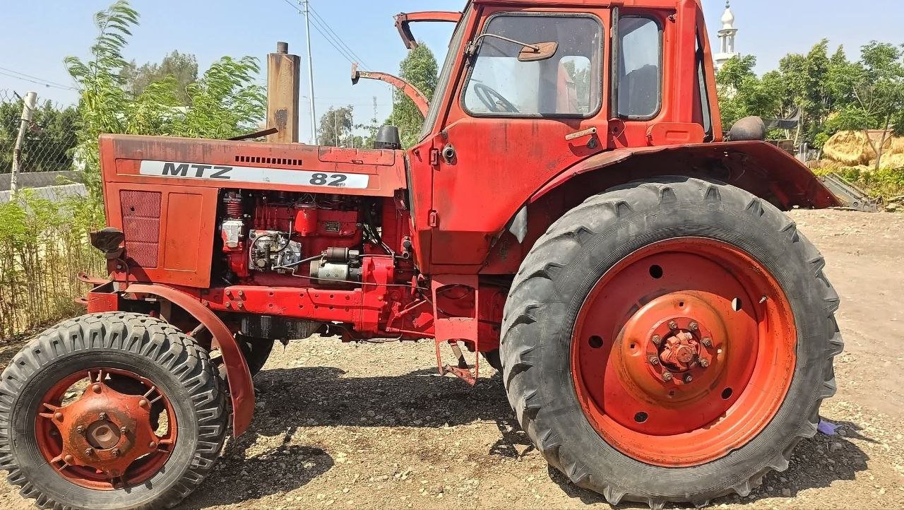 MTZ tractor for sale in Egypt, MTZ 82 model 1986 located in Giza, the best site for selling heavy equipment in Egypt
