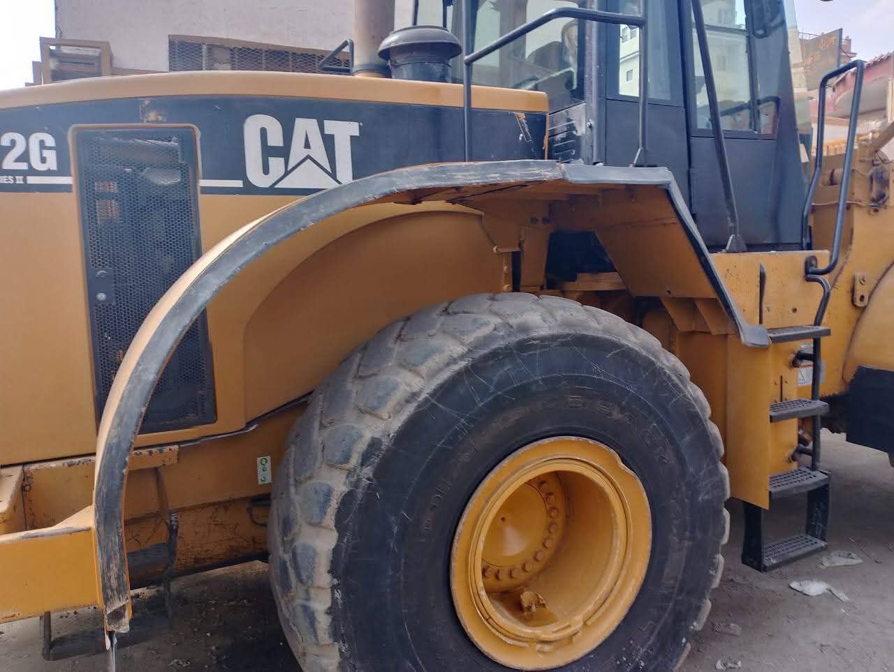 Caterpillar loader for sale in Egypt, Caterpillar 972G model 2005 located in Cairo, the best site for selling heavy equipment in Egypt