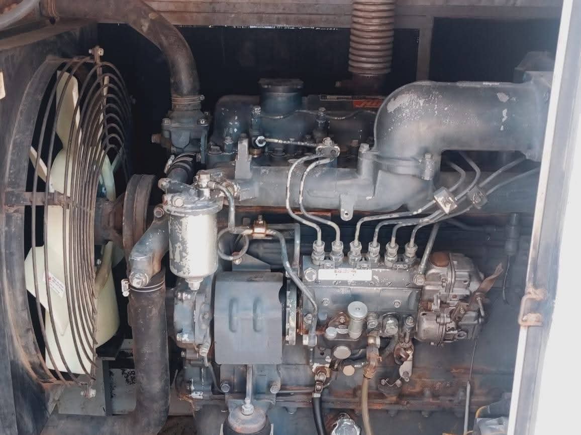 مولد هيونداي للبيع في مصر، هيونداي 125 موديل 2010 تواجد اسكندرية، افضل موقع لبيع المعدات الثقيلة في مصر