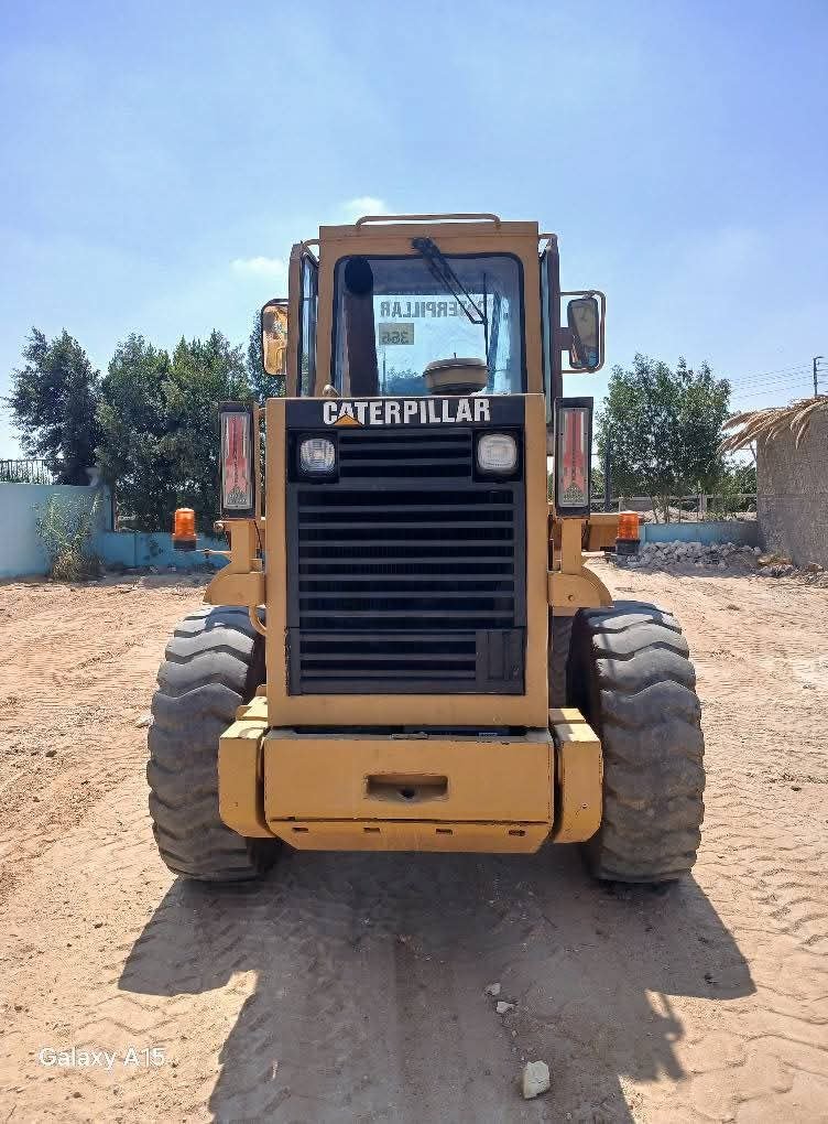 Caterpillar loader for sale in Egypt, Caterpillar 926E, 1990 model, located in Giza. The best site for selling heavy equipment in Egypt.