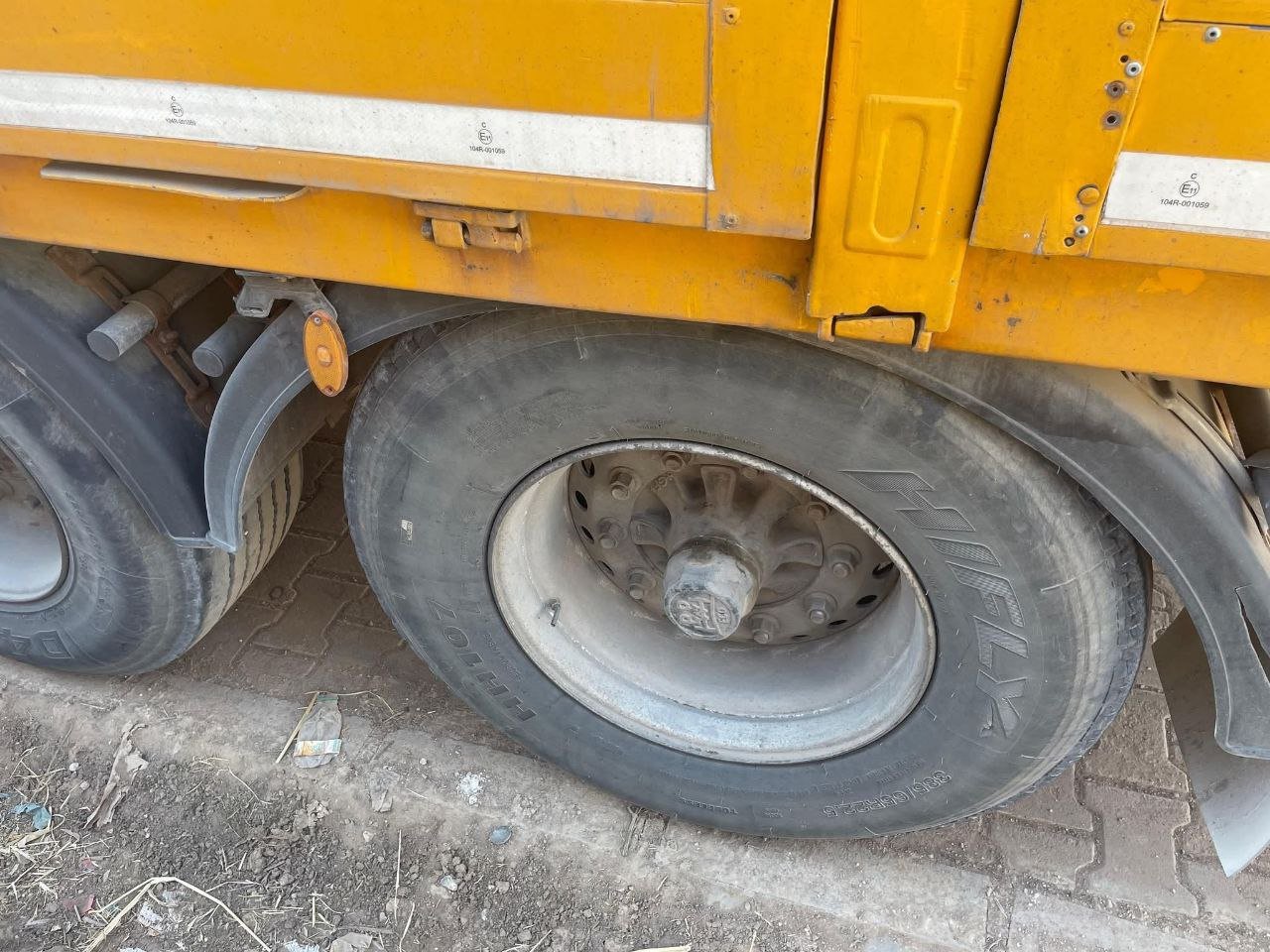 تريلا مرسيدس للبيع في مصر، مرسيدس 130 موديل 2012 تواجد اسكندرية، افضل موقع لبيع المعدات الثقيلة في مصر