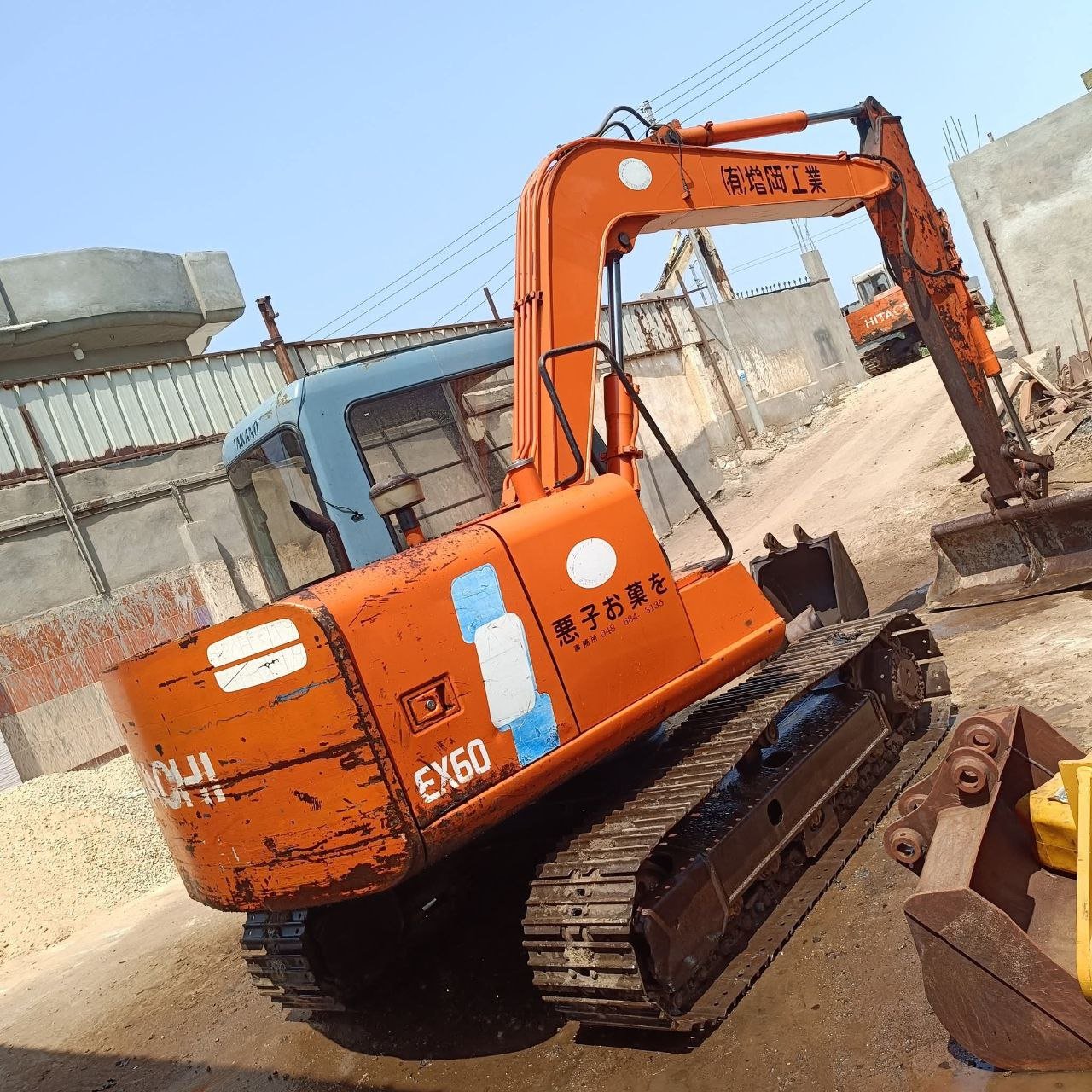 حفار هيونداي للبيع في مصر، هيونداي 60 موديل 2012 تواجد اسكندرية، افضل موقع لبيع المعدات الثقيلة في مصر