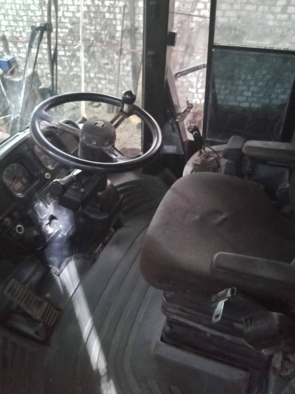 لودر كاتربيلر للبيع في مصر، كاتربيلر 72 موديل 2005 تواجد الجيزة، افضل موقع لبيع المعدات الثقيلة في مصر