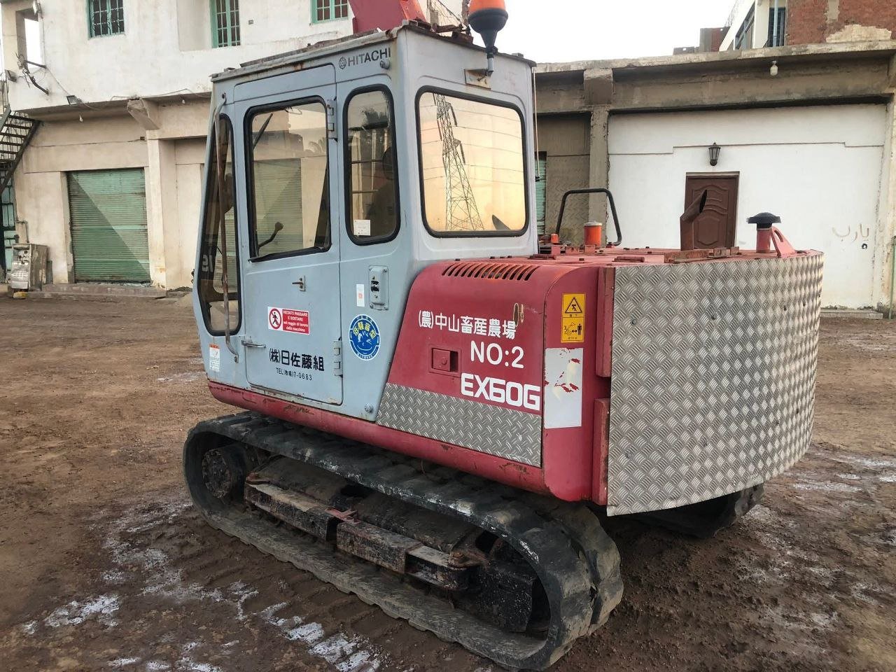 حفار كوماتسو للبيع في مصر، كوماتسو 606 موديل 2002 تواجد المنصورة، افضل موقع لبيع المعدات الثقيلة في مصر