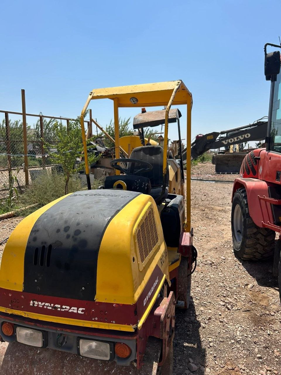 Dynpack Roller for sale in Egypt, Dynpack 16 model 2000 located in Mansoura, the best site for selling heavy equipment in Egypt