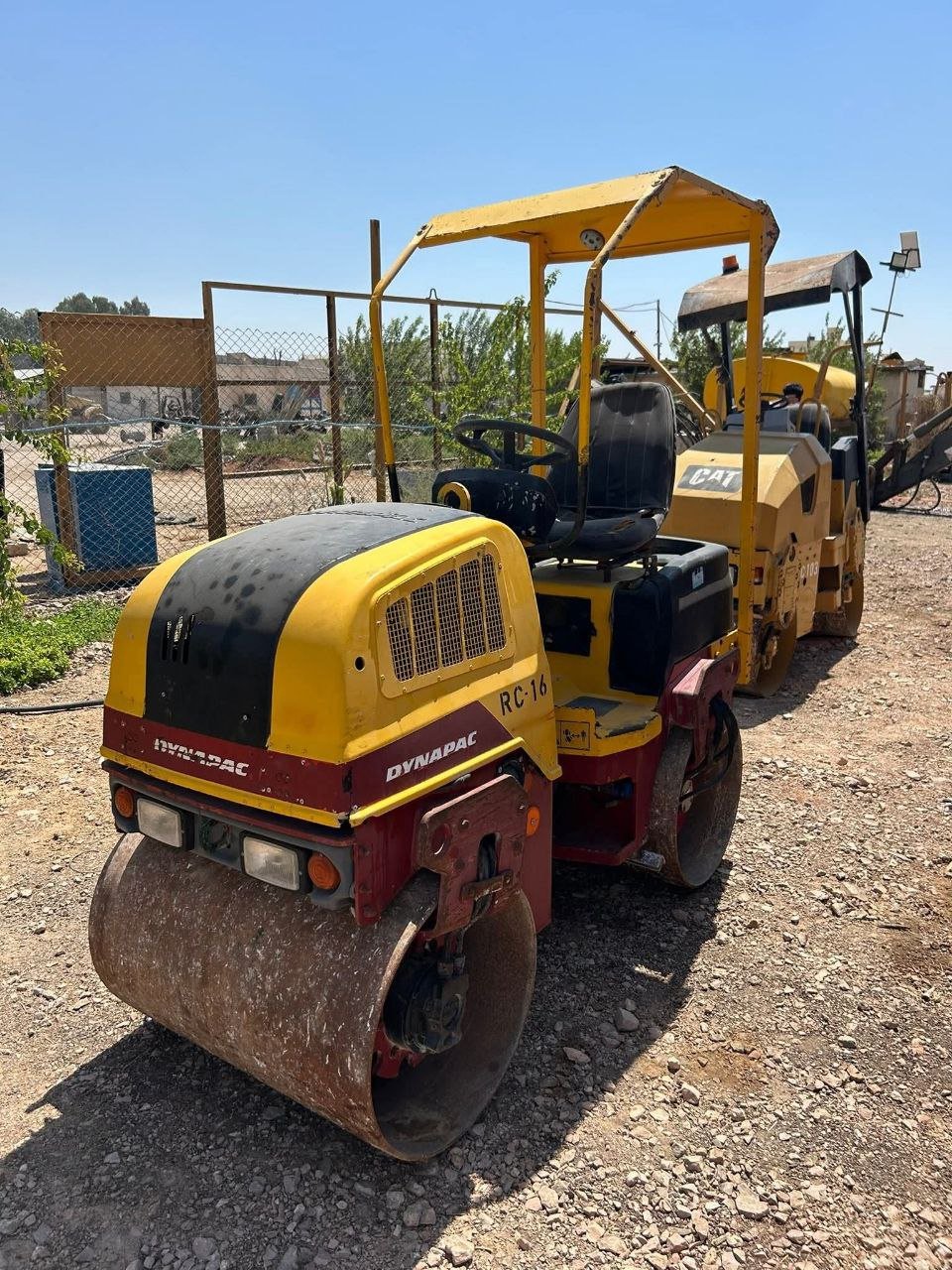 Dynpack Roller for sale in Egypt, Dynpack 16 model 2000 located in Mansoura, the best site for selling heavy equipment in Egypt