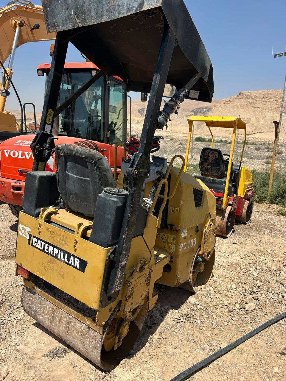 Caterpillar Roller for sale in Egypt, Caterpillar 103 model 2009 available in Cairo, the best site for selling heavy equipment in Egypt
