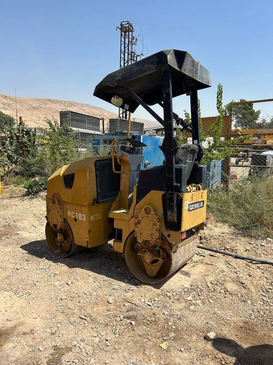 Caterpillar Roller for sale in Egypt, Caterpillar 103 model 2009 available in Cairo, the best site for selling heavy equipment in Egypt
