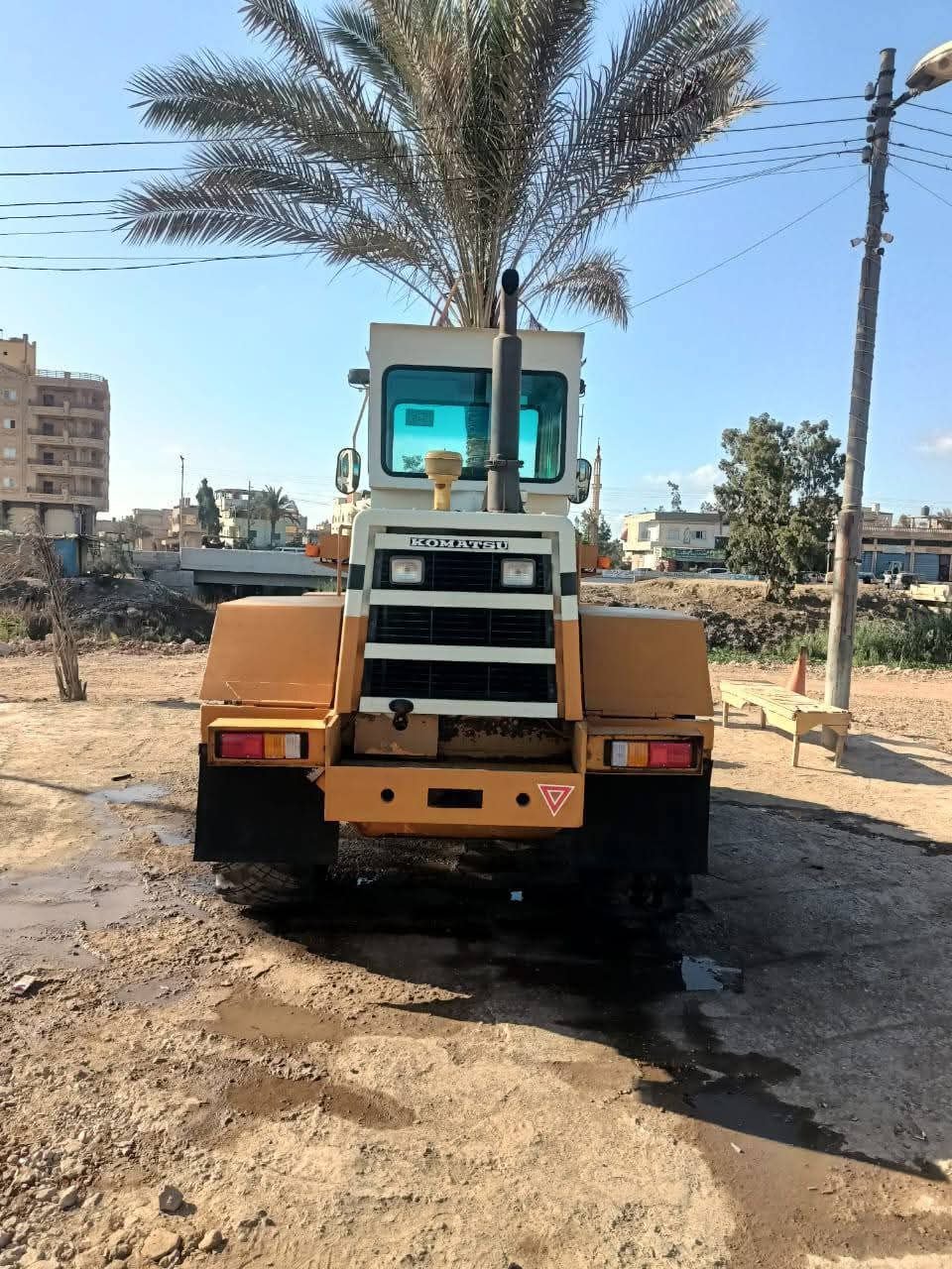 Komatsu loader for sale in Egypt, Komatsu 510 model 2003 located in Cairo, the best site for selling heavy equipment in Egypt