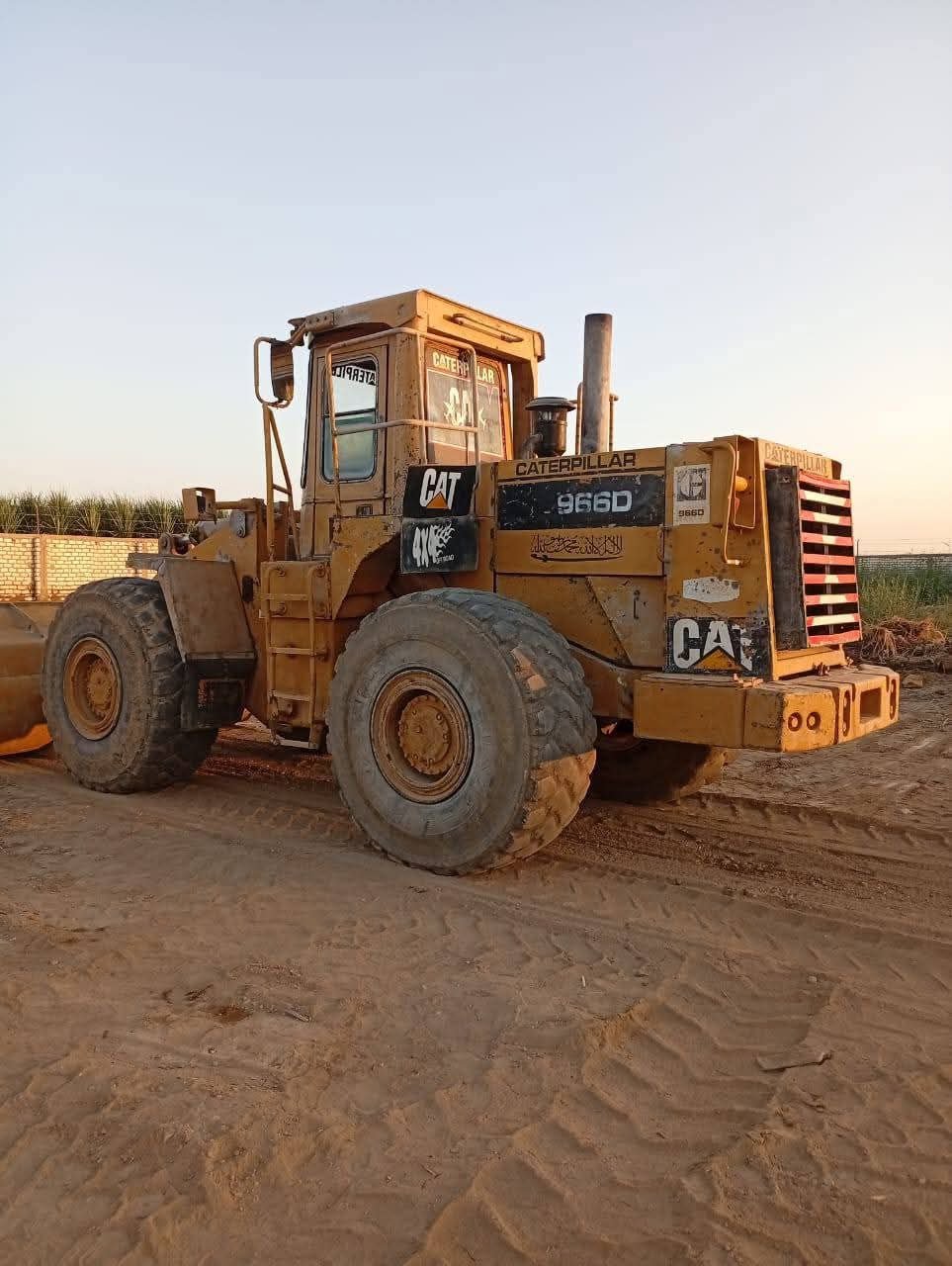 Caterpillar loader for sale in Egypt, Caterpillar 966D model 1997 located in Cairo, the best site for selling heavy equipment in Egypt