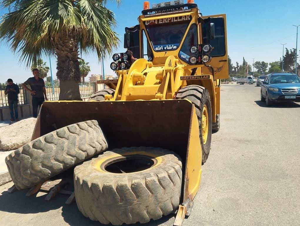 Caterpillar wheel loader for sale in Egypt, Caterpillar 950 model 1982 located in Cairo, the best site for selling heavy equipment in Egypt