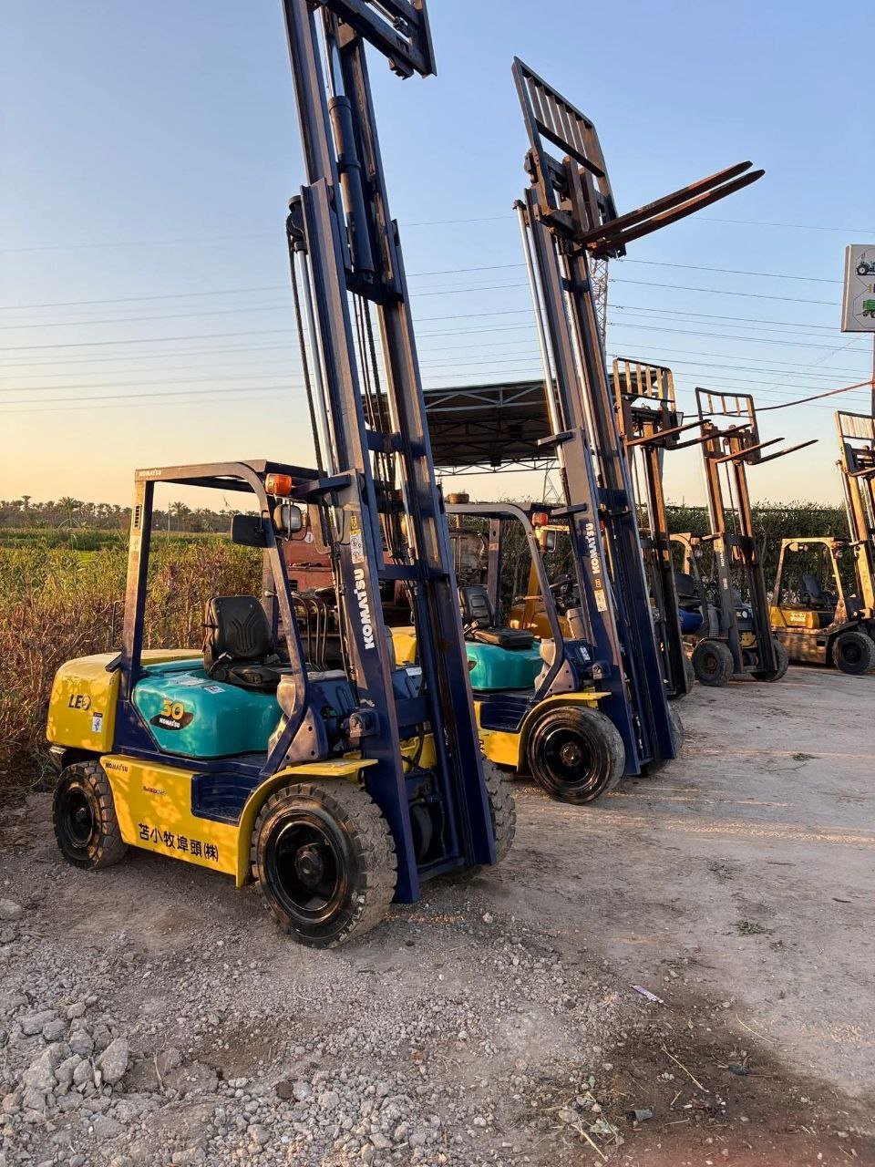 كلارك كوماتسو للبيع في مصر، كوماتسو 30 موديل 2005 تواجد القاهرة، افضل موقع لبيع المعدات الثقيلة في مصر