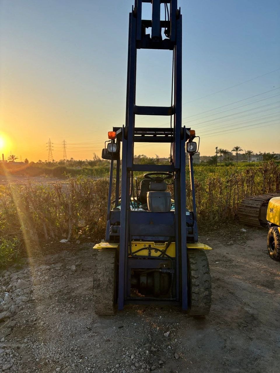 كلارك كوماتسو للبيع في مصر، كوماتسو 30 موديل 2005 تواجد القاهرة، افضل موقع لبيع المعدات الثقيلة في مصر