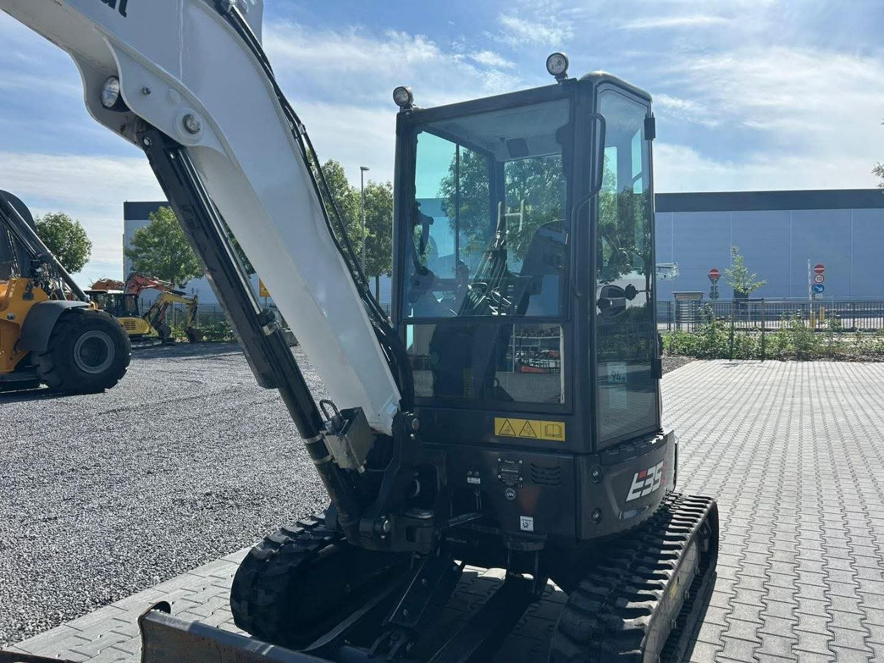 نباشة Bobcat للبيع في مصر، Bobcat E35Z موديل 2022 تصدير من الصين الى مصر، افضل موقع لبيع المعدات الثقيلة في مصر