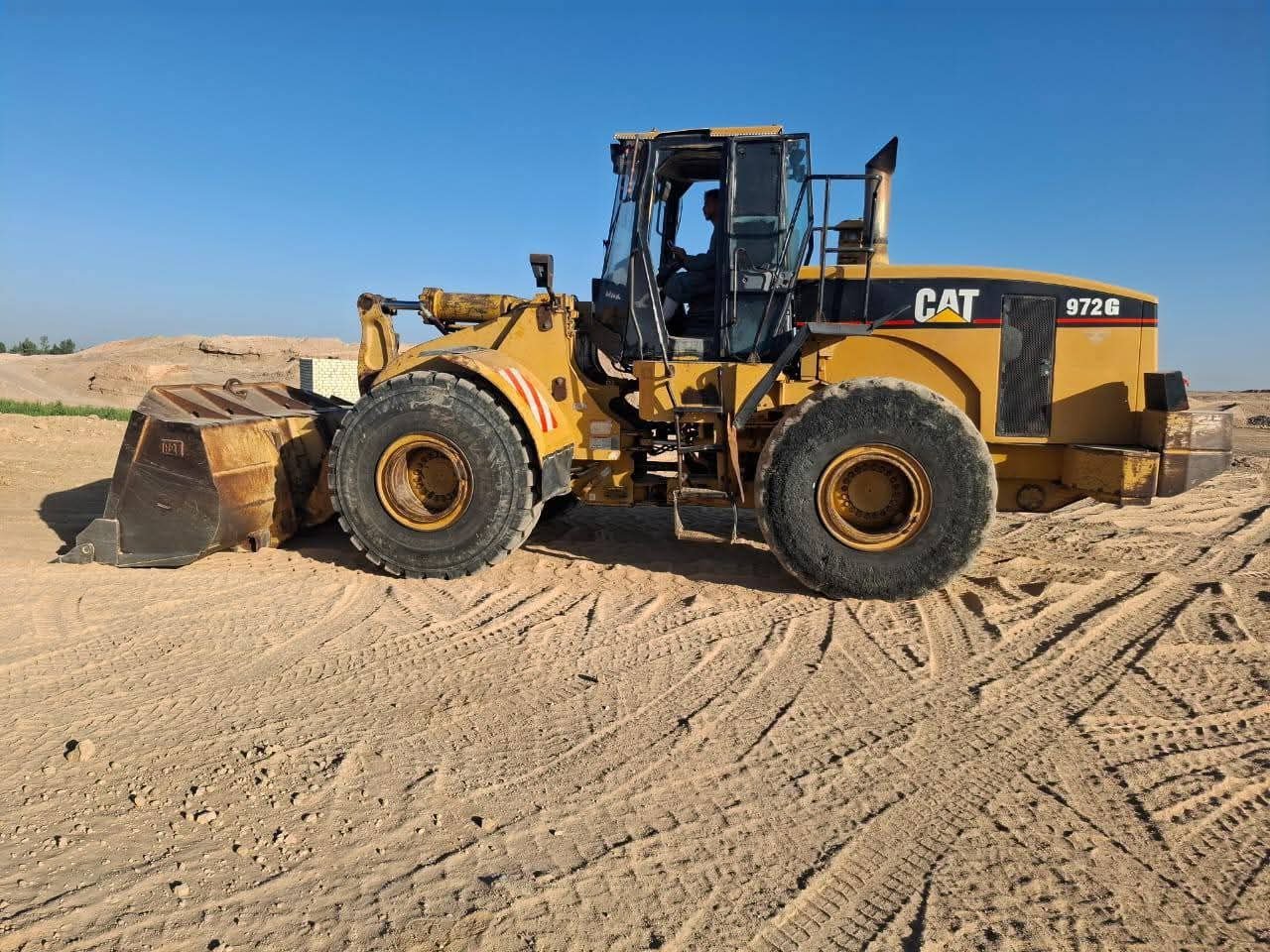 Caterpillar loader for sale in Egypt, Caterpillar 72G model 2002 located in Cairo, the best site for selling heavy equipment in Egypt