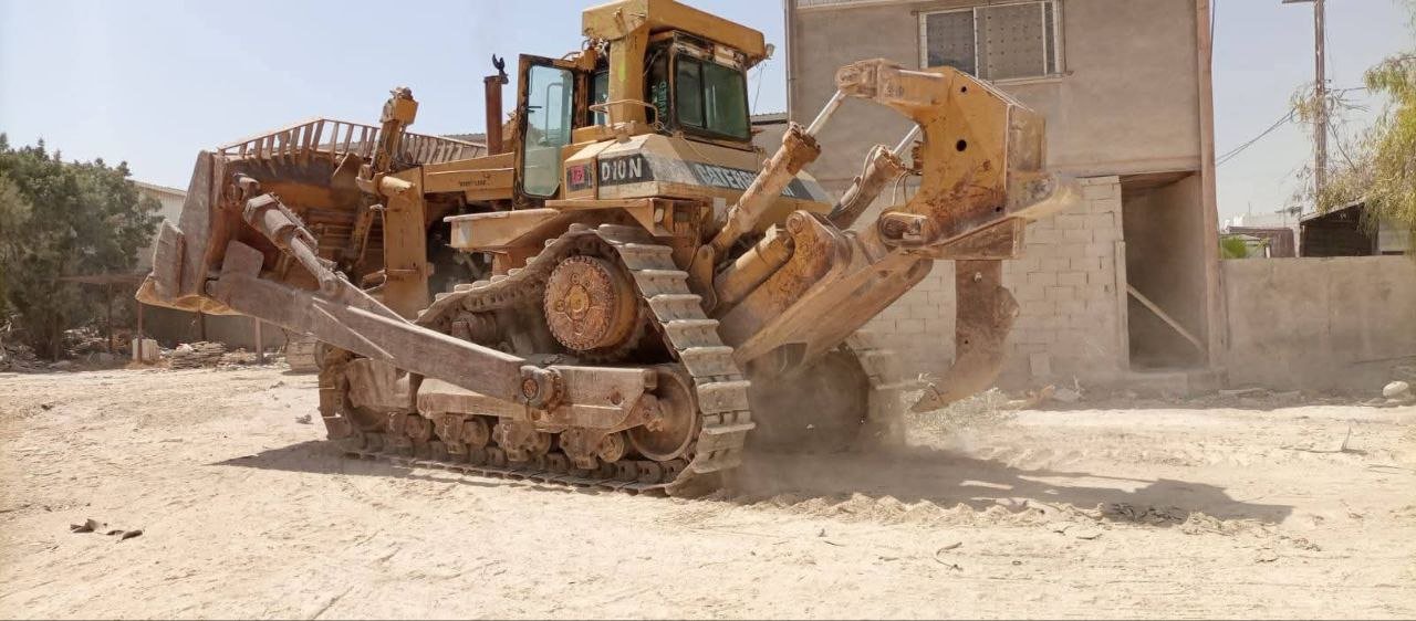 بلدوزر كاتربيلر للبيع في مصر، كاتربيلر D10N موديل 1981 تواجد القاهرة، افضل موقع لبيع المعدات الثقيلة في مصر