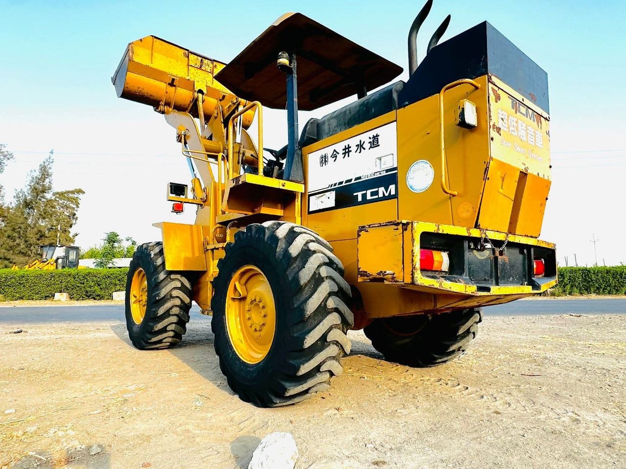 TCM loader for sale in Egypt, TCM 830 model 1990 located in Cairo, the best site for selling heavy equipment in Egypt