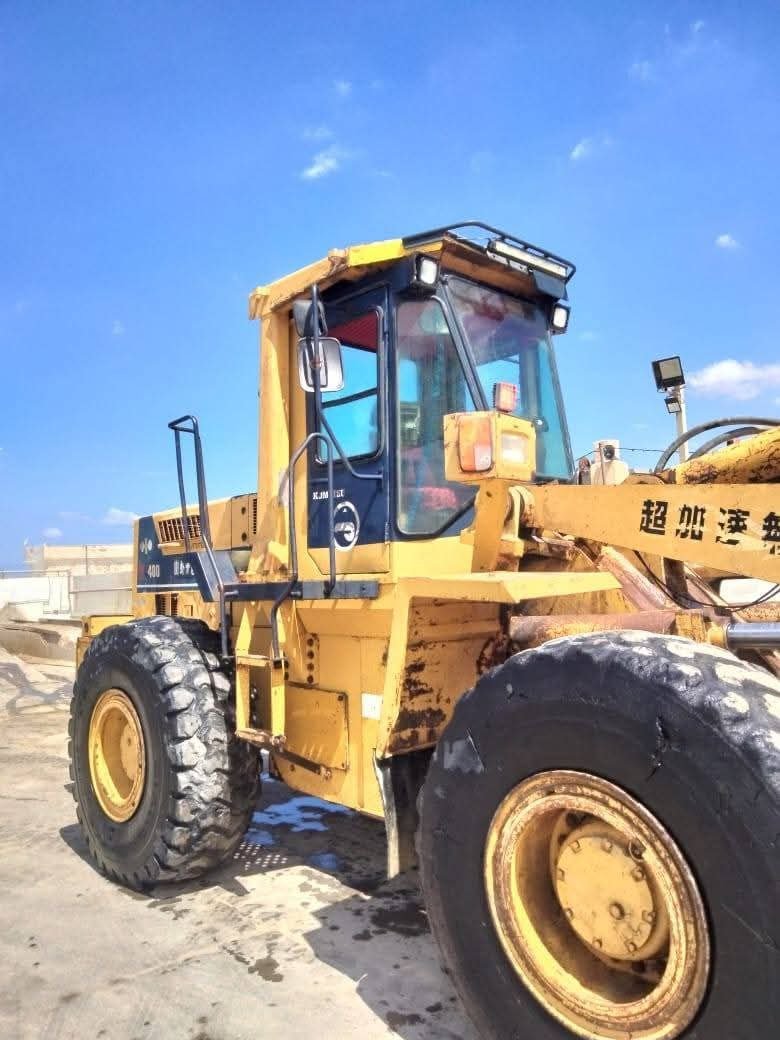 Komatsu loader for sale in Egypt, Komatsu 380 model 2002 located in Cairo, the best site for selling heavy equipment in Egypt
