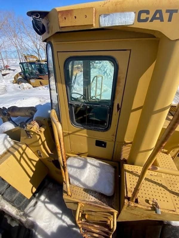 Caterpillar loader for sale in Egypt, Caterpillar 966D model 1995 located in Cairo, the best site for selling heavy equipment in Egypt