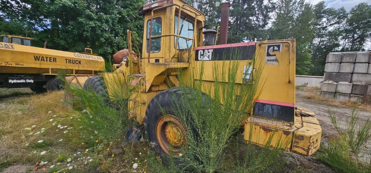 Caterpillar loader for sale in Egypt, Caterpillar 966D model 1996 located in Giza, the best site for selling heavy equipment in Egypt