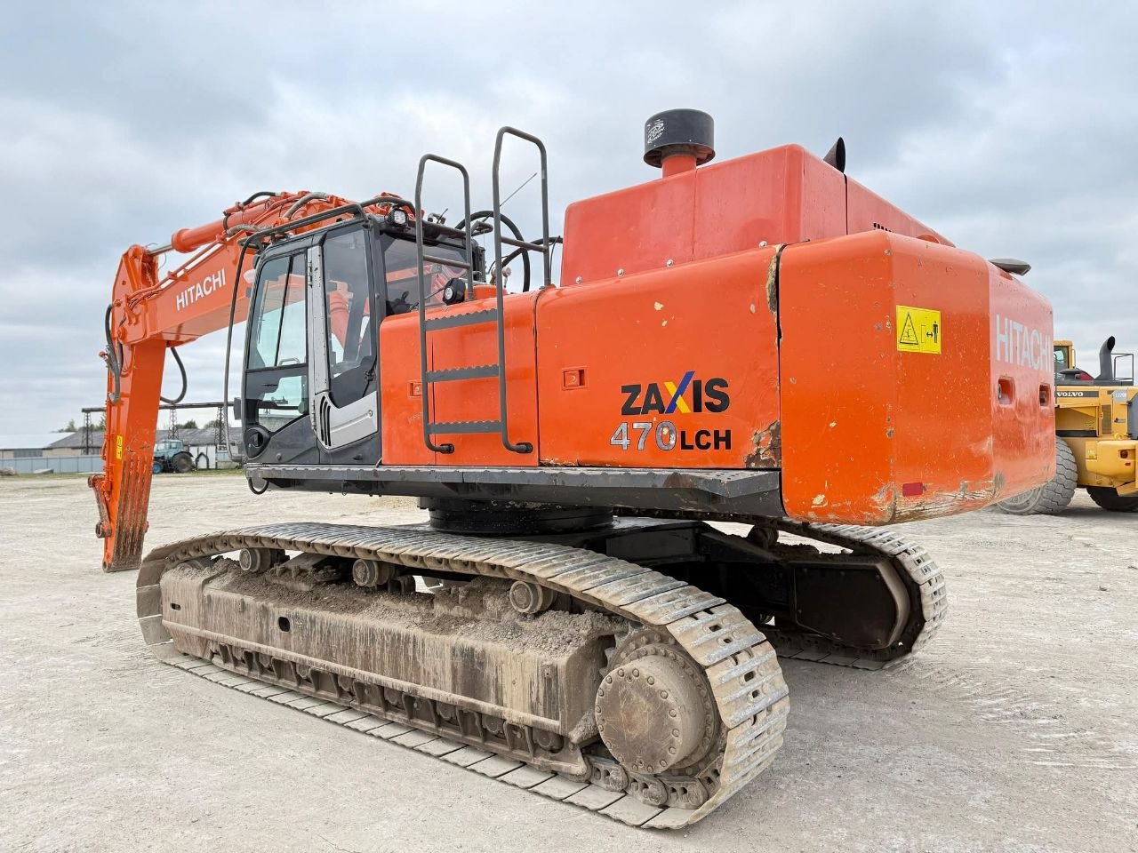 حفار Hitachi للبيع في مصر,  Hitachi ZX 470 LCH-3 موديل 2011 تواجد القاهرة, أفضل موقع لبيع الشاحنات والمعدات الثقيلة في مصر