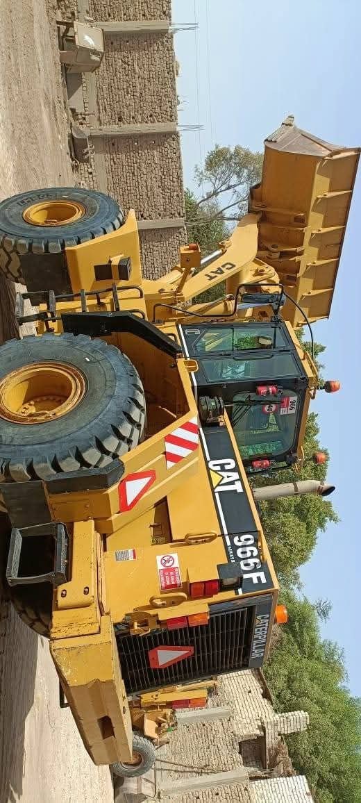 لودر كاتيربلر للبيع في مصر,  كاتيربلر 966F موديل 1999 تواجد القاهرة, أفضل موقع لبيع الشاحنات والمعدات الثقيلة في مصر