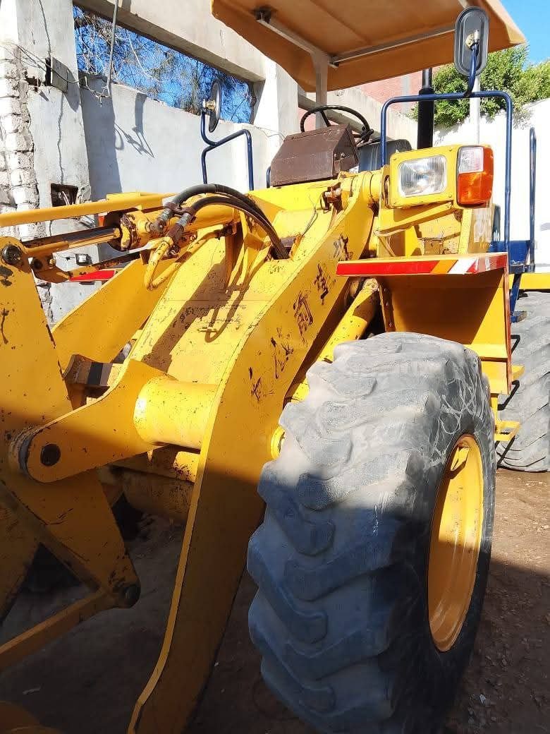 Caterpillar loader for sale in Egypt, Caterpillar 936 model 1994 located in Cairo, the best site for selling trucks and heavy equipment in Egypt