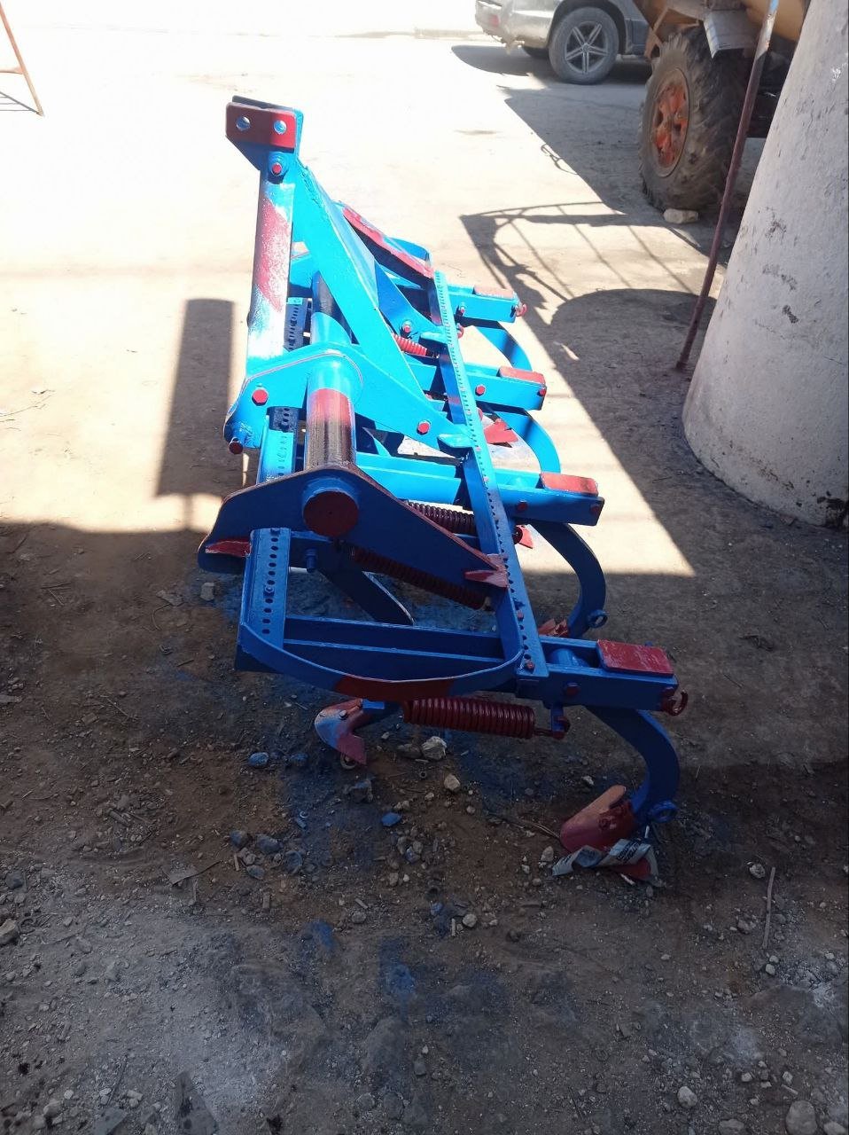 كلفتور للبيع في مصر,  كلفتور 7 زنود موديل 2002 تواجد المنصورة, أفضل موقع لبيع الشاحنات والمعدات الثقيلة في مصر