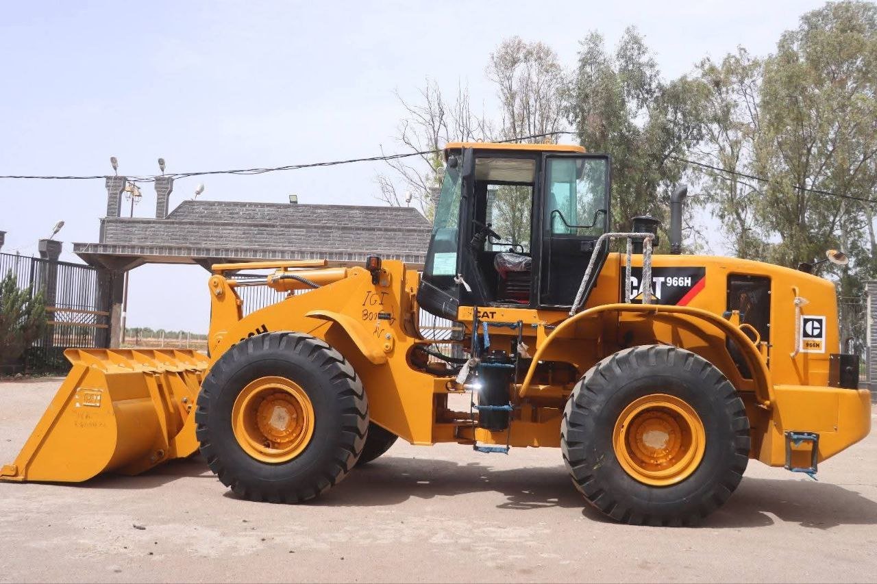Caterpillar loader for sale in Port Said, Caterpillar 966H model 1998 available in Por Said, the best site for selling trucks and heavy equipment in Egypt