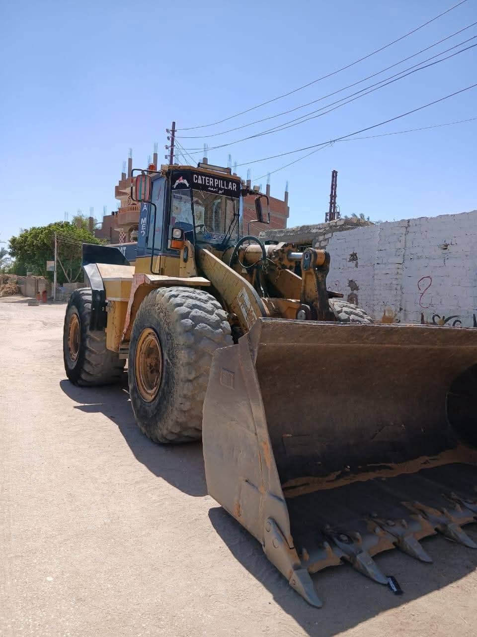لودر كاتيربيلر للبيع في دمياط, كاتيربيلر 966 موديل 1999 تواجد دمياط, أفضل موقع لبيع الشاحنات والمعدات الثقيلة في مصر