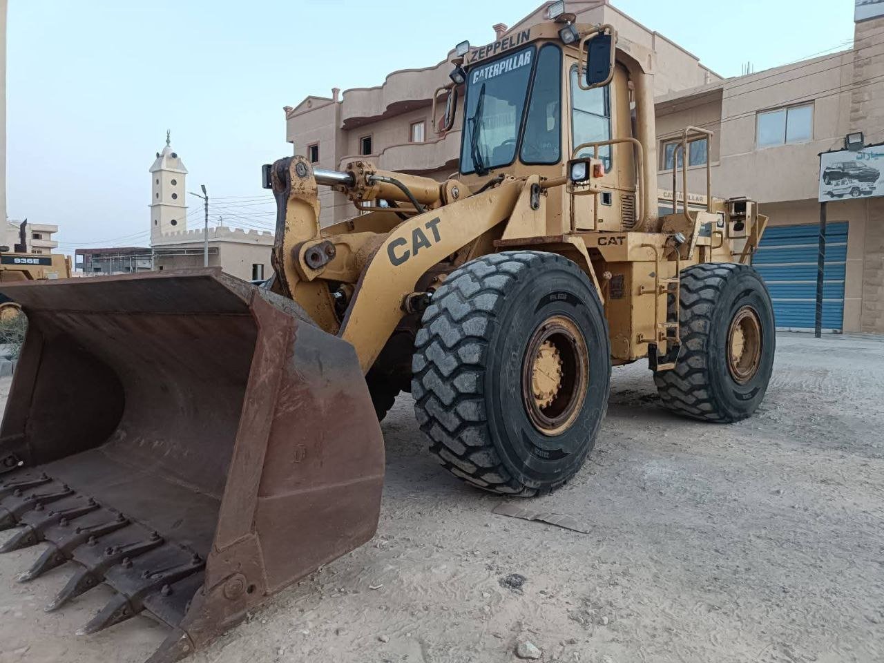 Caterpillar Loader for sale in Damanhur, Caterpillar 50E model 1988 located in Damanhur, the best site for selling trucks and heavy equipment in Egypt