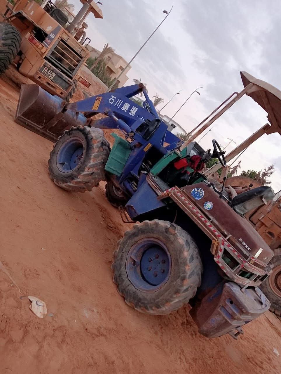 Komatsu loader for sale in Assiut, Komatsu 50, model 1998, located in Assiut. The best site for selling trucks and heavy equipment in Egypt.