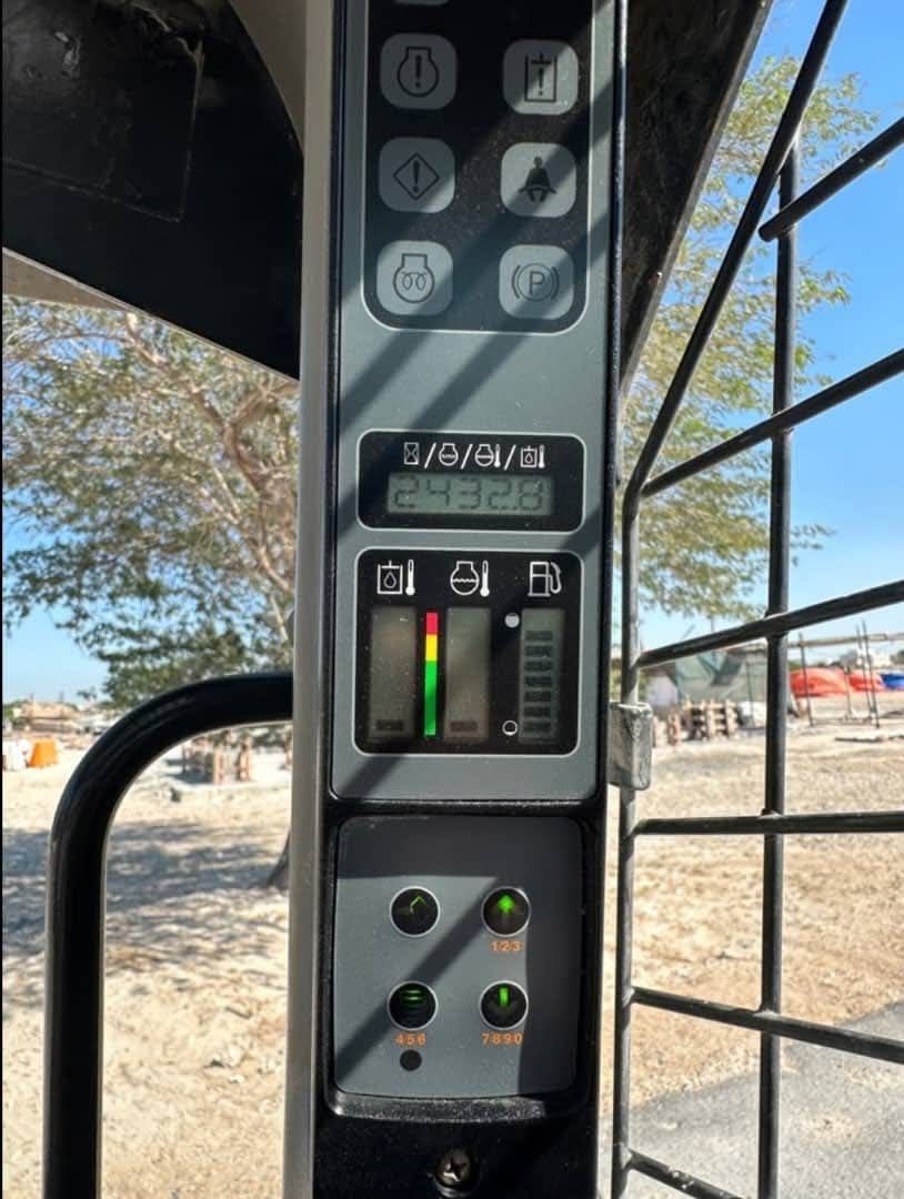 Case Bobcat for sale in Tanta, Case 30 model 2000 located in Tanta, the best site for selling trucks and heavy equipment in Egypt