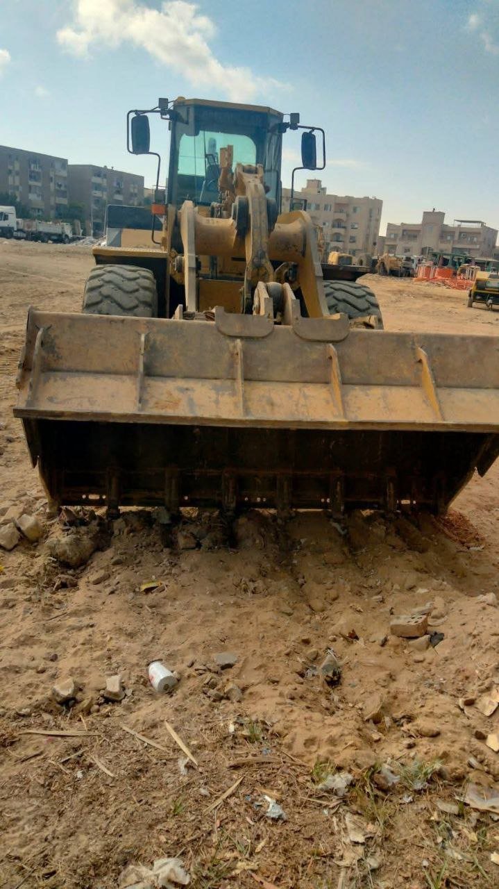 لودر كاتيربيلر للبيع في طنطا, كاتيربيلر 90 موديل 2015 تواجد طنطا, أفضل موقع لبيع الشاحنات والمعدات الثقيلة في مصر