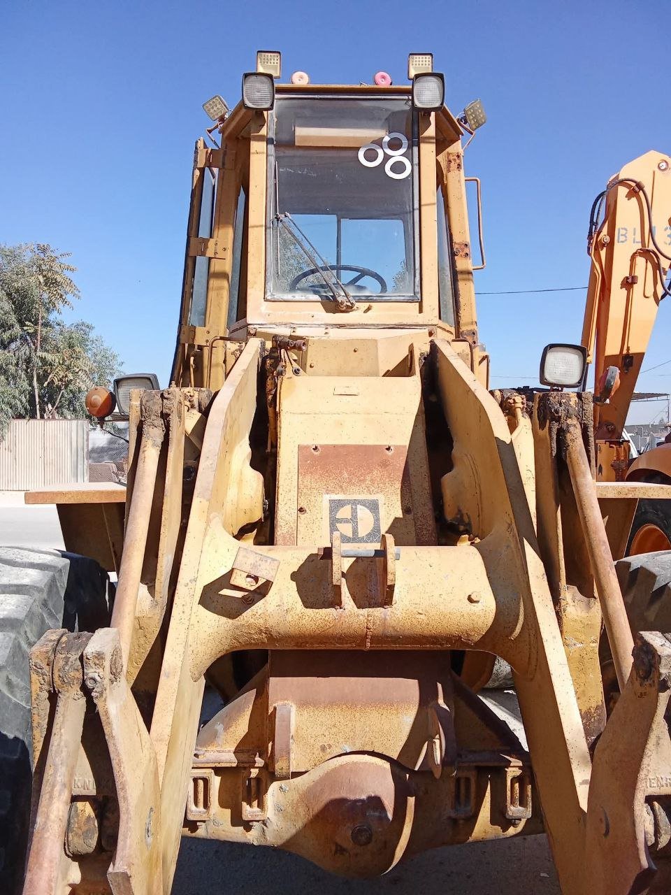Caterpillar loader for sale in Alexandria, Caterpillar 30 model 1999 available in Alexandria, the best site for selling trucks and heavy equipment in Egypt