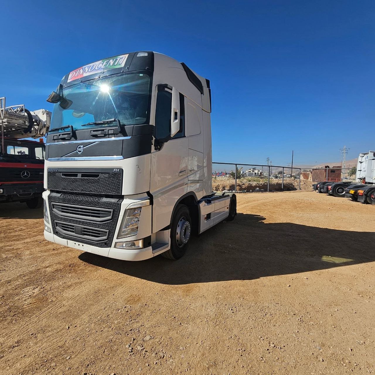 راس شاحنة FH للبيع في الإسكندرية, FH 420 موديل 2010 تواجد الإسكندرية, أفضل موقع لبيع الشاحنات والمعدات الثقيلة في مصر