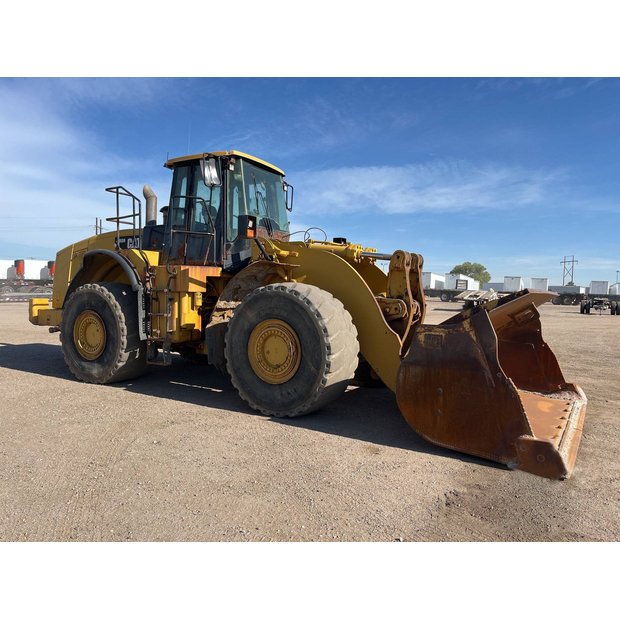 Caterpillar 980H loader for sale, Caterpillar 980H model 2008 imported from Europe, the best site for selling trucks and heavy equipment in Egypt