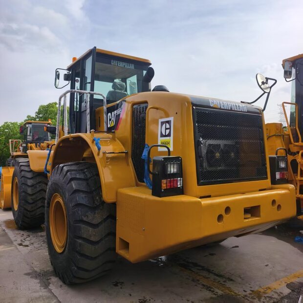 Caterpillar 966H loader for sale, Caterpillar 966H model 2024 imported from Europe, the best site for selling trucks and heavy equipment in Egypt