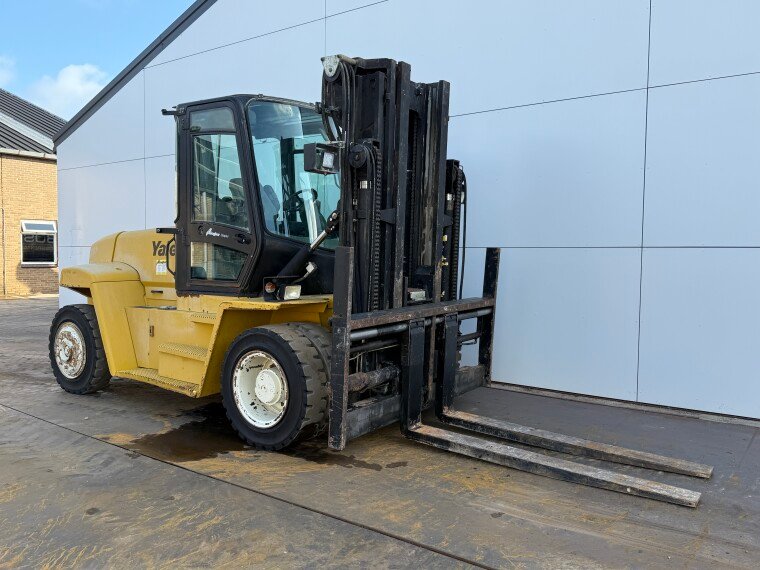 Yale GDP120DB forklift for sale, Yale GDP120DB model 2007 imported from Europe, the best site for selling trucks and heavy equipment in Egypt