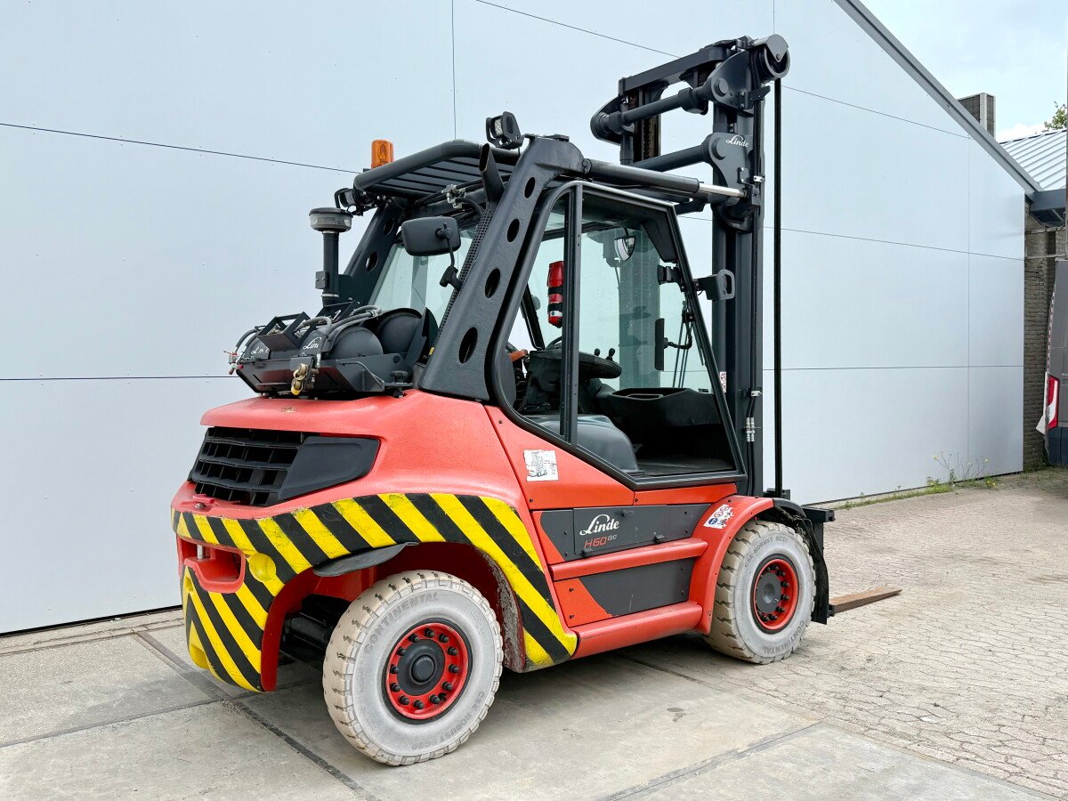 Linde H60T-03 forklift for sale, Linde H60T-03 model 2019 imported from Europe, the best site for selling trucks and heavy equipment in Egypt