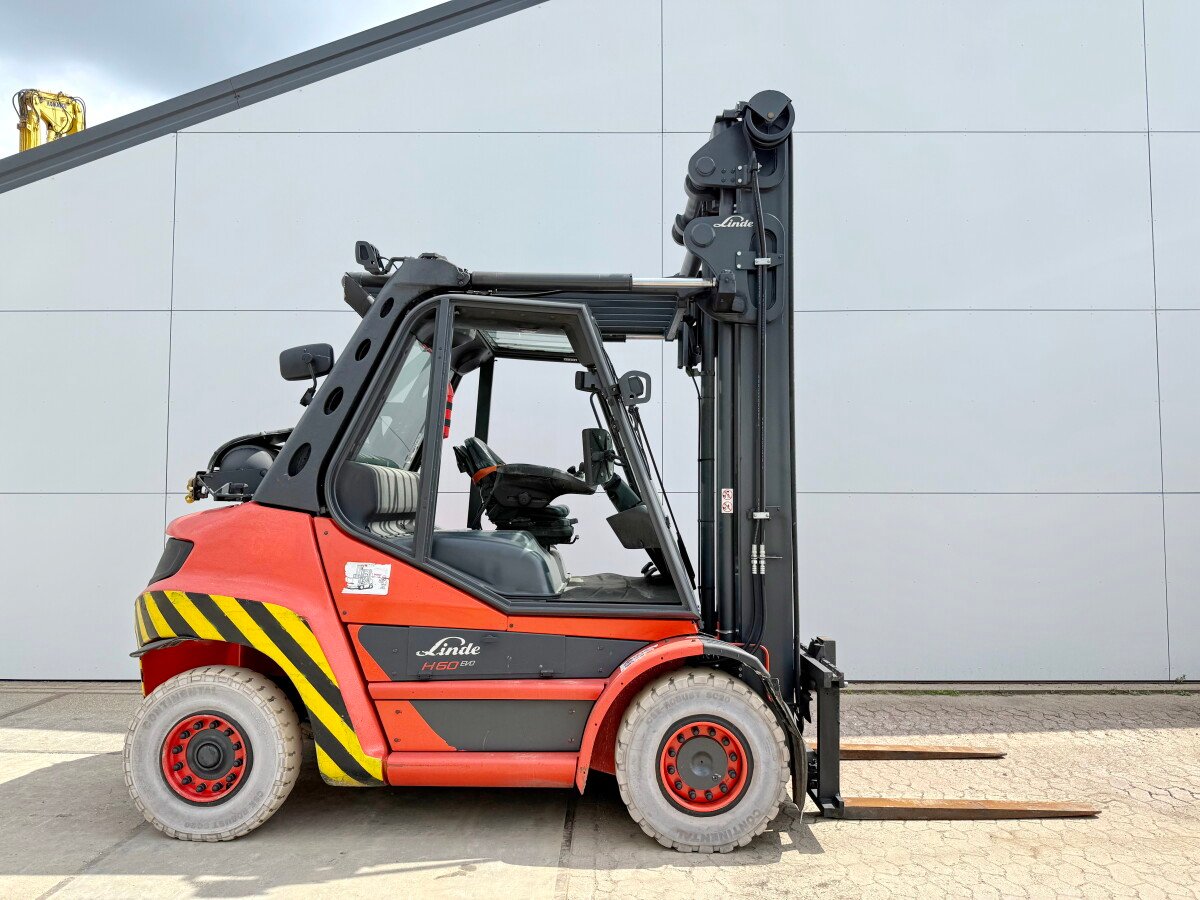 Linde H60T-03 forklift for sale, Linde H60T-03 model 2019 imported from Europe, the best site for selling trucks and heavy equipment in Egypt